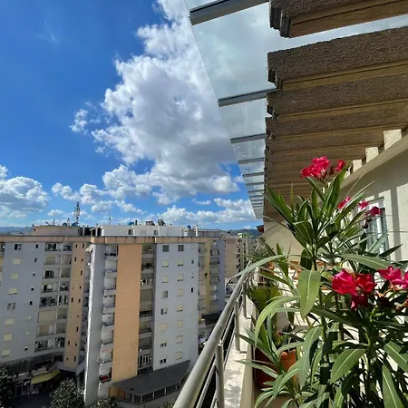 Modern In Fier, Albania 公寓 *