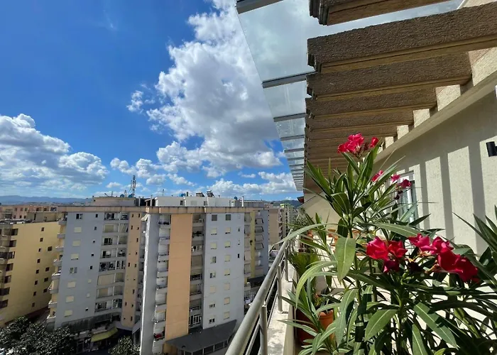 Modern In Fier, Albania 公寓 *