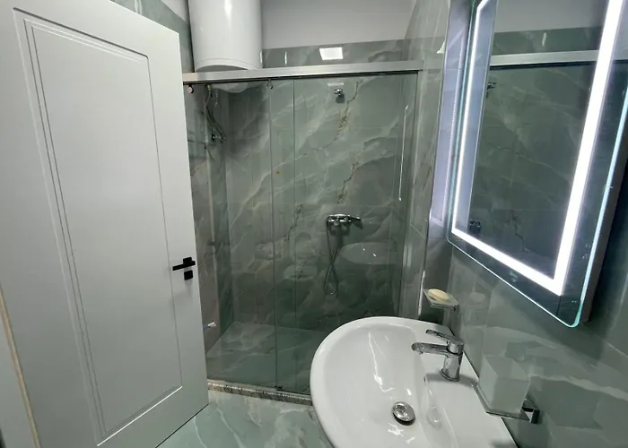 Modern In Fier, Albania 公寓 费里